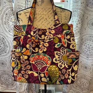 Vera Bradley Shoulder Bag.